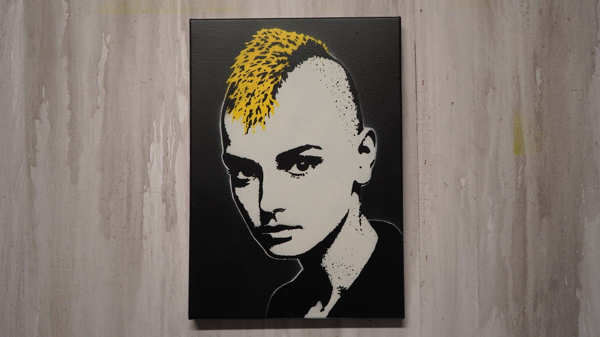 Sinead - Black Canvas