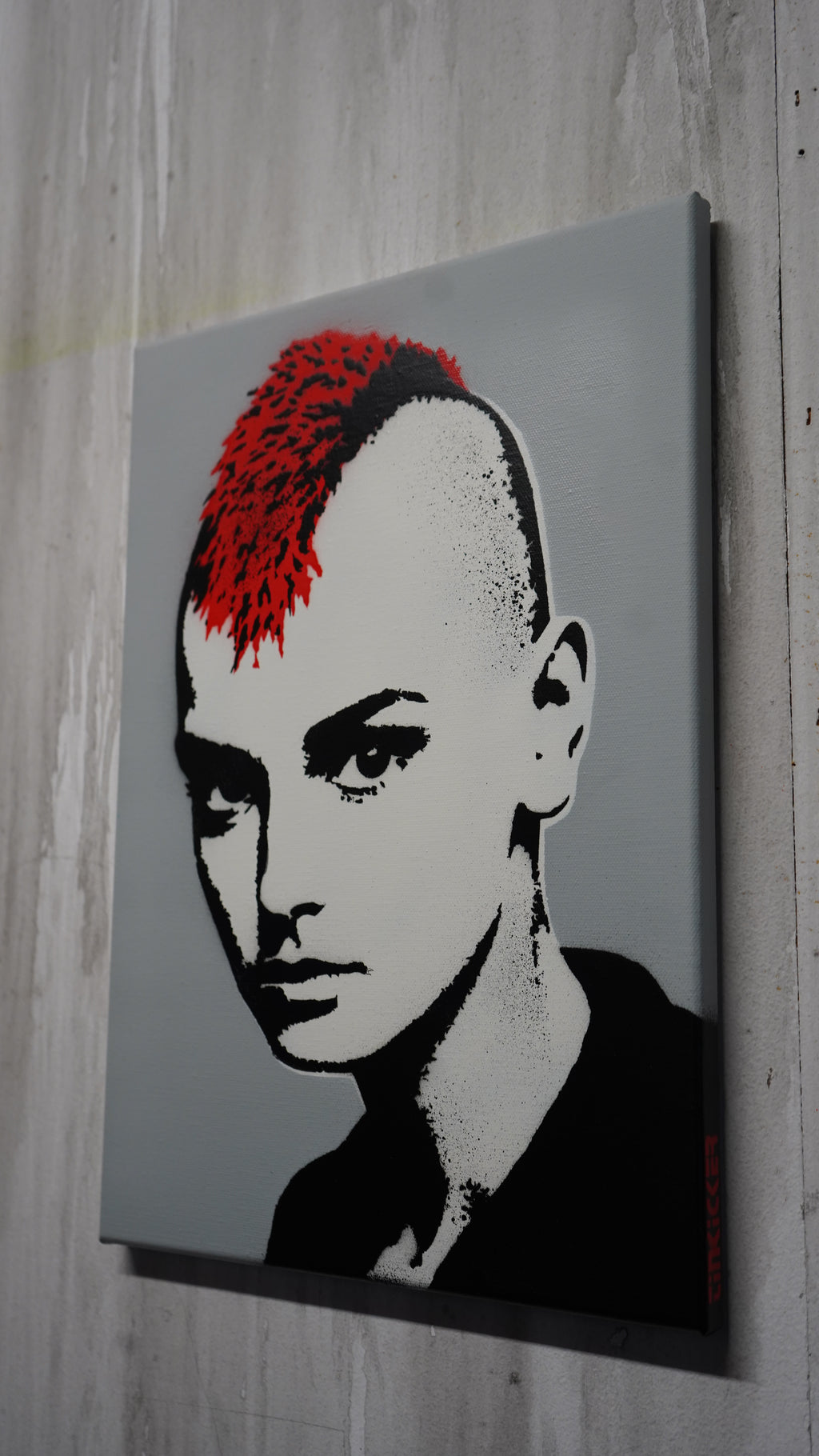 Sinead - Grey Canvas
